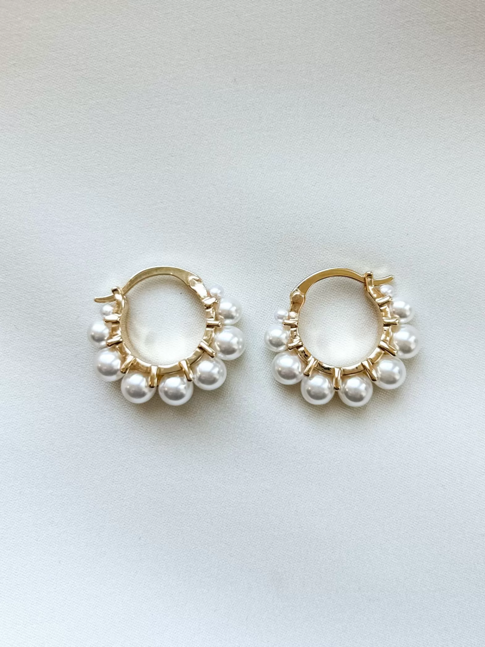 BOW19 Details Bow19 Orhangen Bead Pearl Hoops S^ Smycken