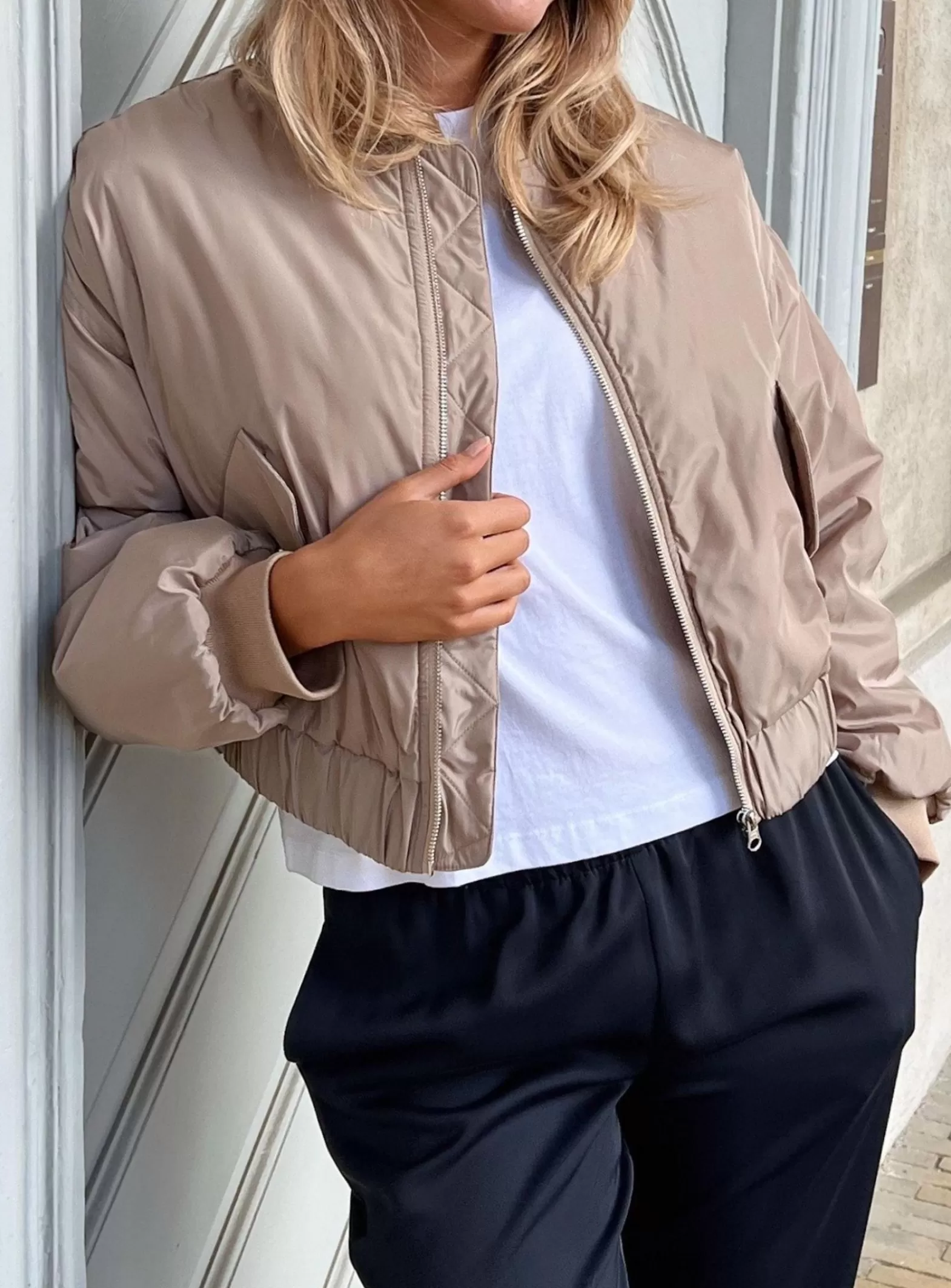 Neo Noir Jacka Bomber Nadja Light Taupe^ Jackor & Kappor